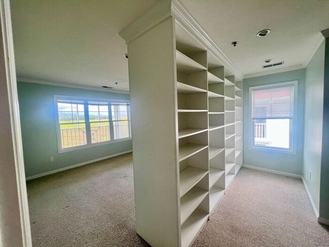 Building Photo - RENT SPECIAL! Sunset Heaven! Hard to Find ...
