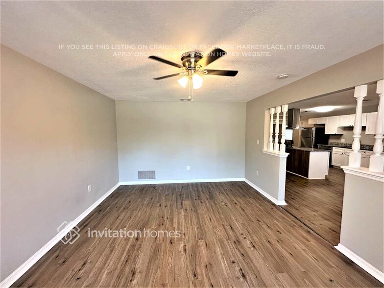 Building Photo - 5521 Westbury Dr