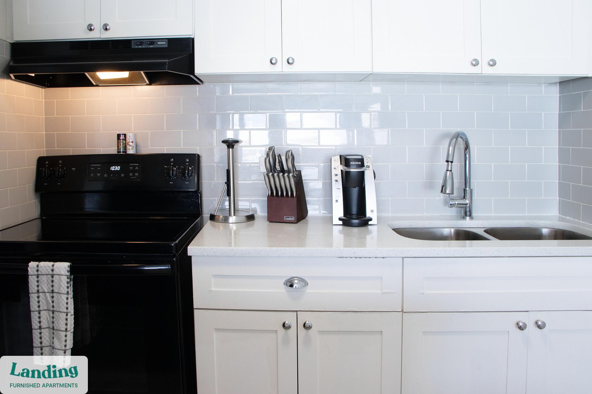 Building Photo - 305 Dr. M.L.K. Jr St S