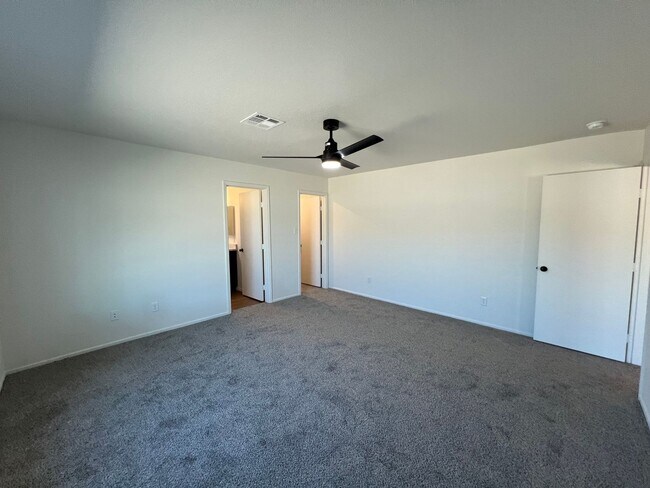 Building Photo - BRAND NEW 3 BEDROOM HOME!