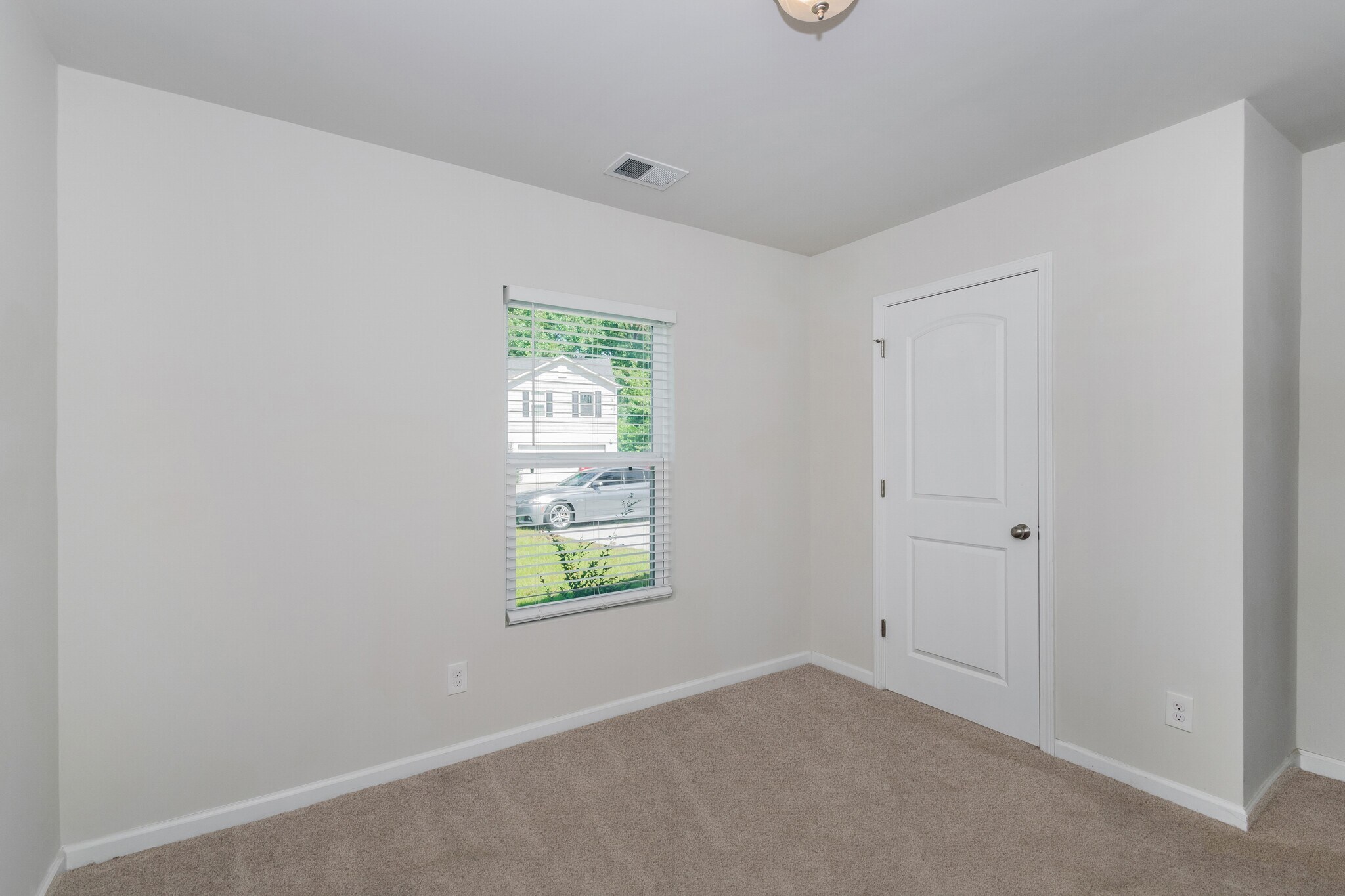 Building Photo - 112 Saddle Brooke Trce