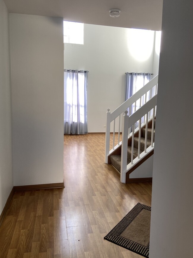 Building Photo - 2203 Rossiter Pkwy