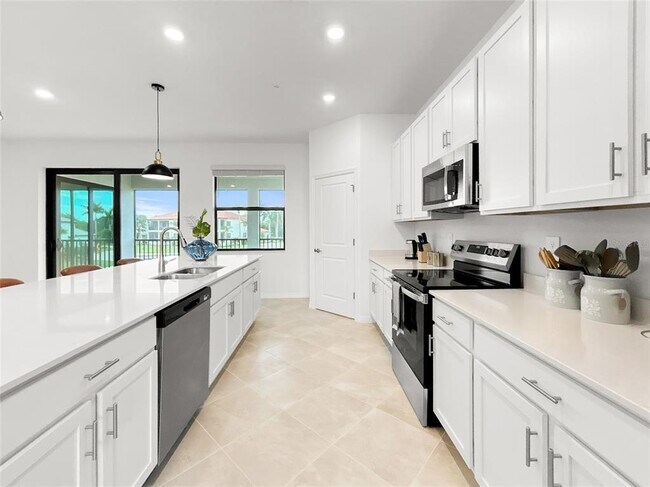 Building Photo - 5552 Summit Point Cir