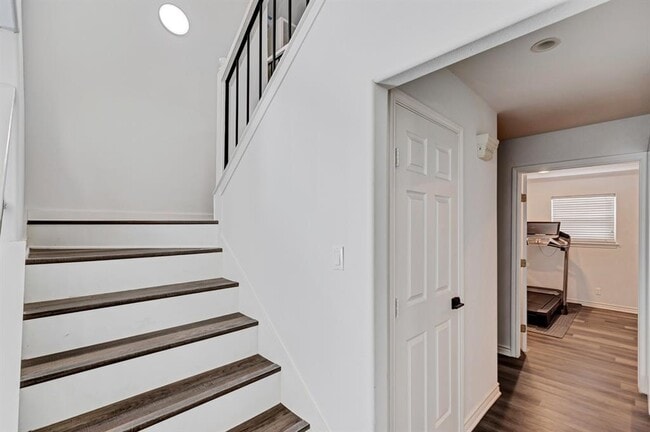 Building Photo - 1312 Quailfield Cir