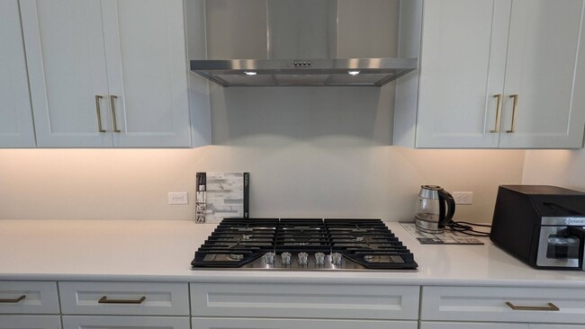 Building Photo - 8260 Nat Love Dr