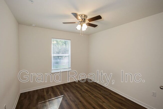 Building Photo - 6283 Holland Rd
