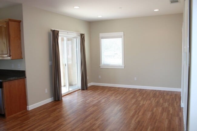 Building Photo - 229 N Chorro St