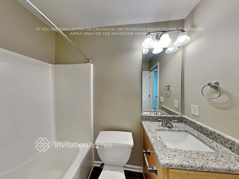 Building Photo - 1039 Loch Lomond Cir