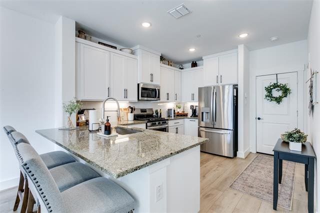 Building Photo - 7605 Reis Ln