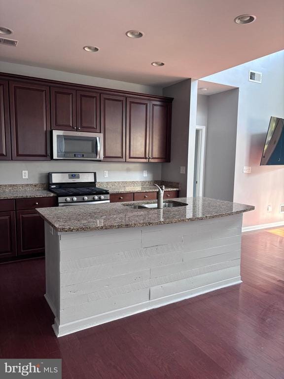 Building Photo - 33339 Lone Cedar Landing