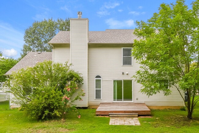 Building Photo - 626 N Friedberg Dr