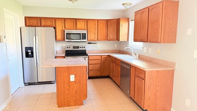 Building Photo - 6683 Amherst Way