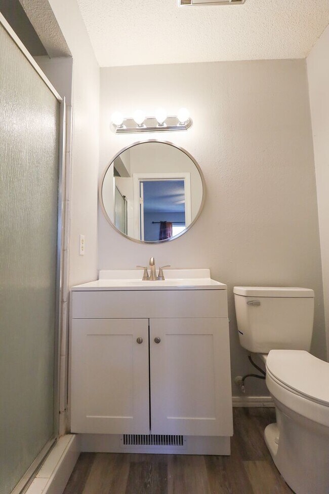 Building Photo - 3 Bed 2 Bath Sand Springs