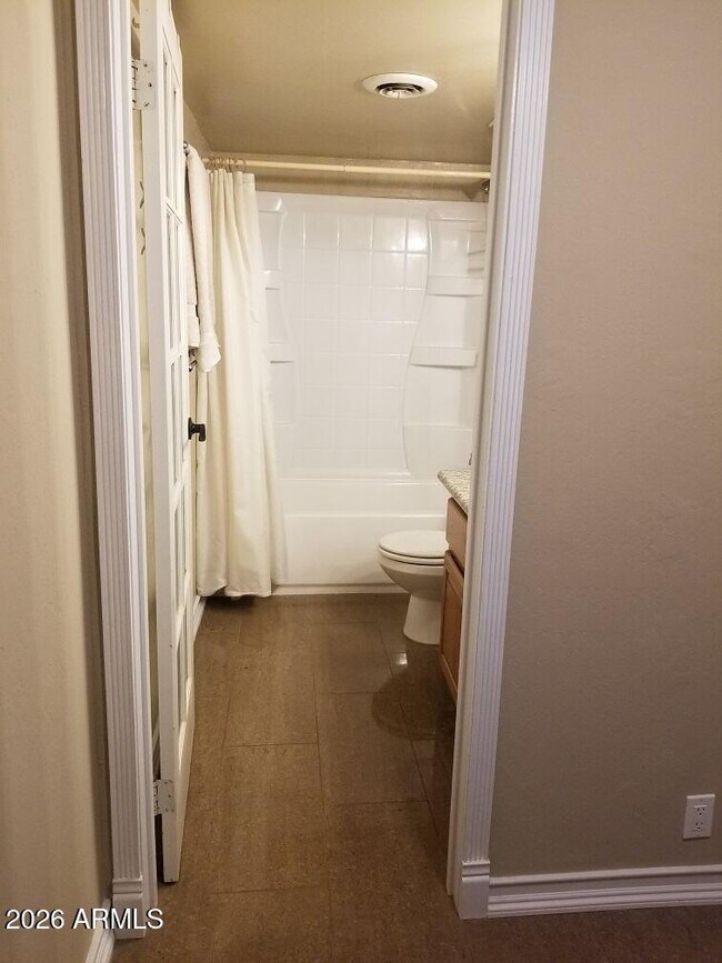 Building Photo - 4600 N 68th St