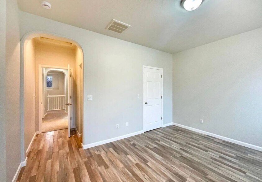 Building Photo - 3039 Torland St