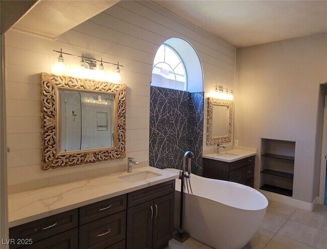 Building Photo - 2059 Jupiter Hills Ln