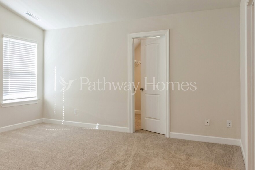 Building Photo - 2327 Alberto Dr