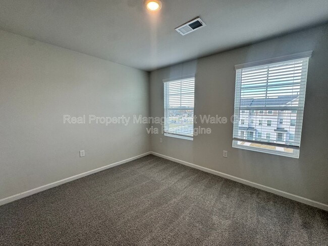 Building Photo - 2727 Chert Ln