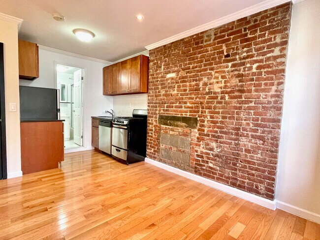 Building Photo - 239 Henry St