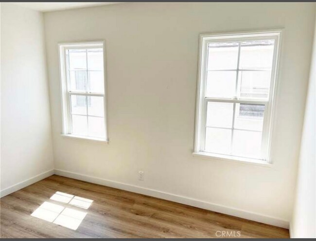 Building Photo - 510 E Arbor Vitae St