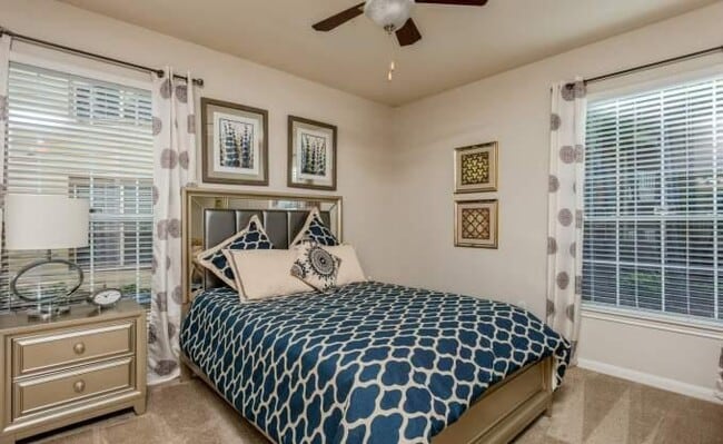Building Photo - 3 bedroom in The Woodlands TX 77382