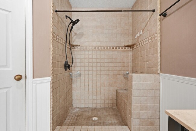 Building Photo - 357 Timber Wind Dr