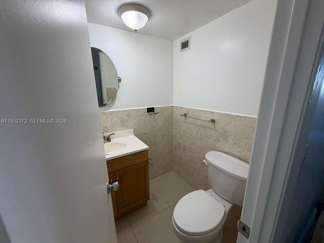 Building Photo - 2750 NE 183rd St