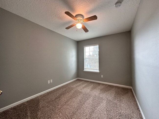 Building Photo - Oakleaf Plantation – Townhome – Briar Oaks