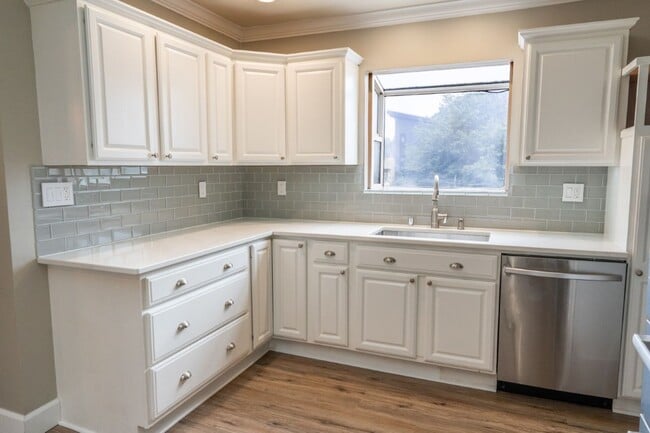 Building Photo - 4Bd/2.5Ba Seattle House