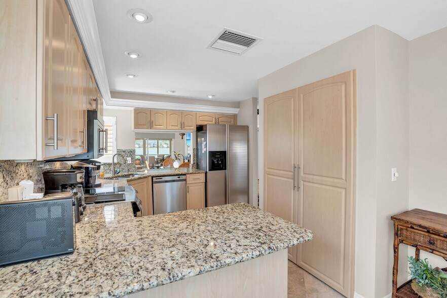 Building Photo - 2516 Sailors Way