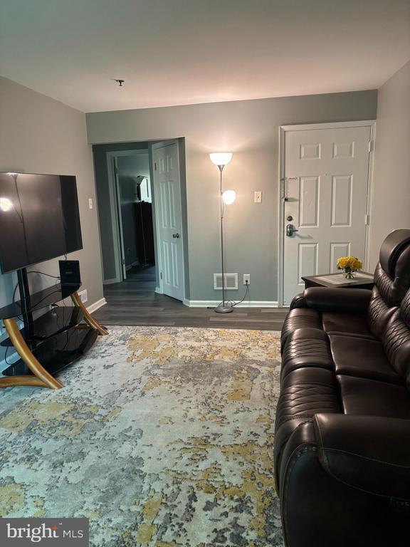 Building Photo - 216 Highland Blvd