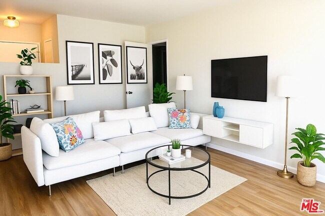 Building Photo - 5000 S Centinela Ave