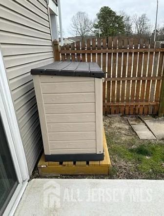 Building Photo - 7 Logan Ct