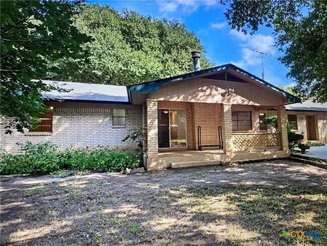 Building Photo - 1250 E Common St