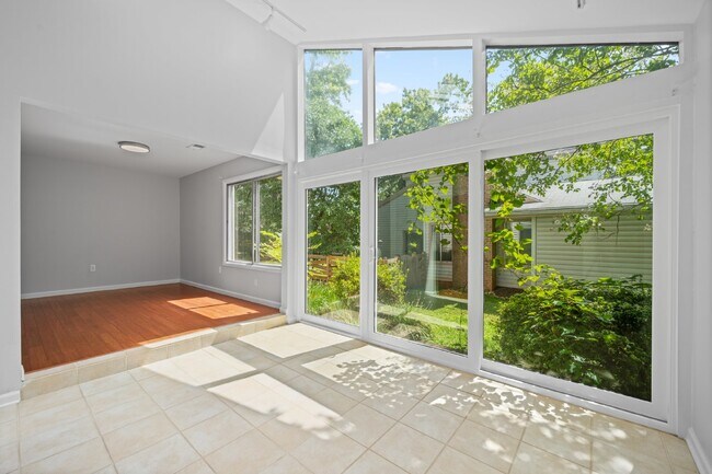 Building Photo - A Nature Lover's Dream Home!
