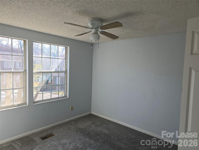 Building Photo - 5115 Fair Wind Ln