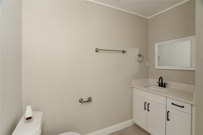 Building Photo - 1310 30th St W