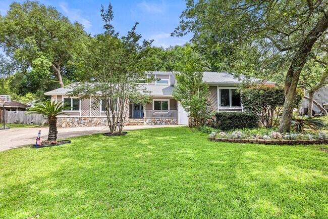 Building Photo - 507 Nassau Dr