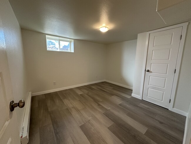 Bedroom 3: 10'5" x 11' bedroom - 1137 E Platte Ave