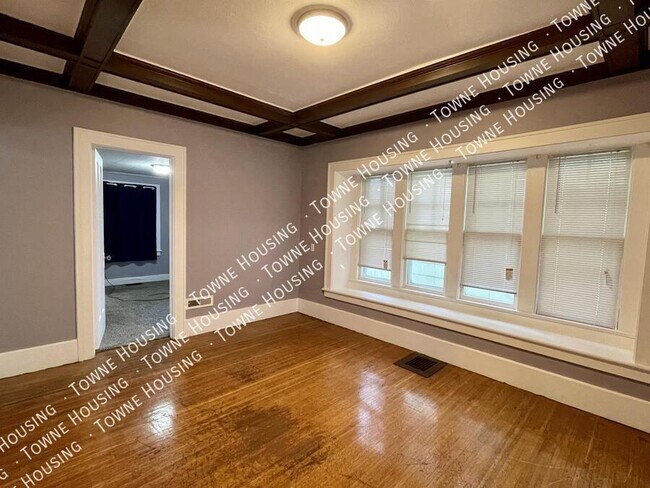 Building Photo - 640 Magee Ave