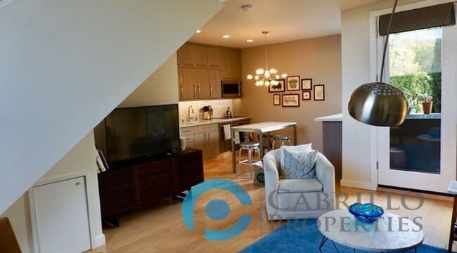 Building Photo - Live your best life!-Loft in Prime Little Italy Location