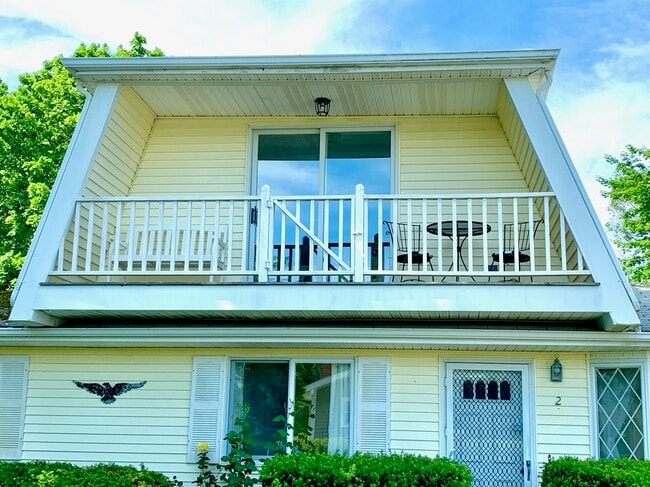 Building Photo - 2 Mohican Rd