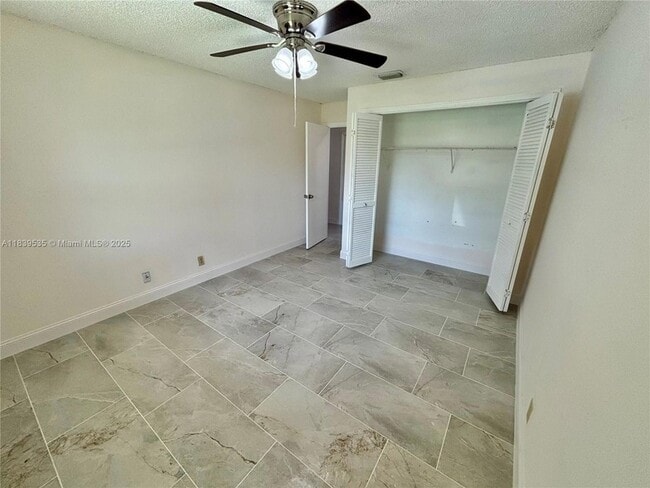 Building Photo - 11615 NW 23rd Ct