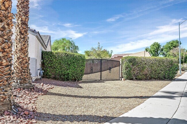 Building Photo - 5840 Coconut Creek St