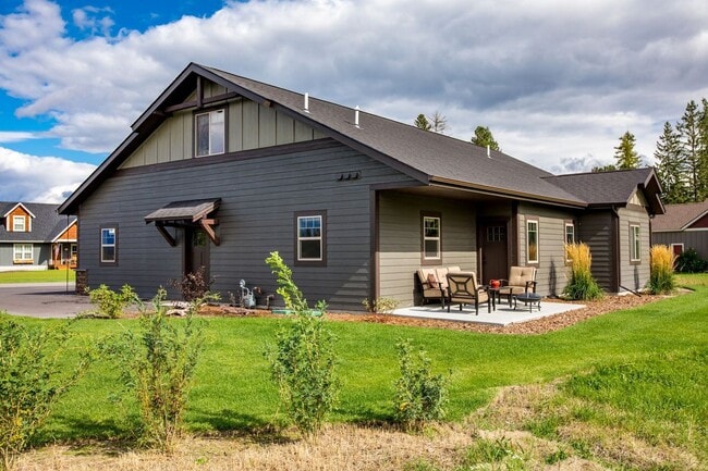 Building Photo - Glacier Ranch Home Available August 1