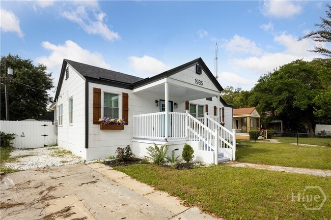 Building Photo - 1935 Causton Bluff Rd