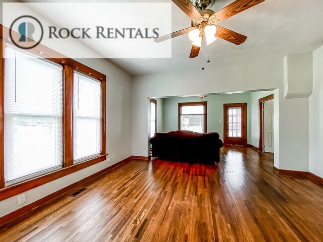 Building Photo - 3 Bed 1 Bath in Nickerson