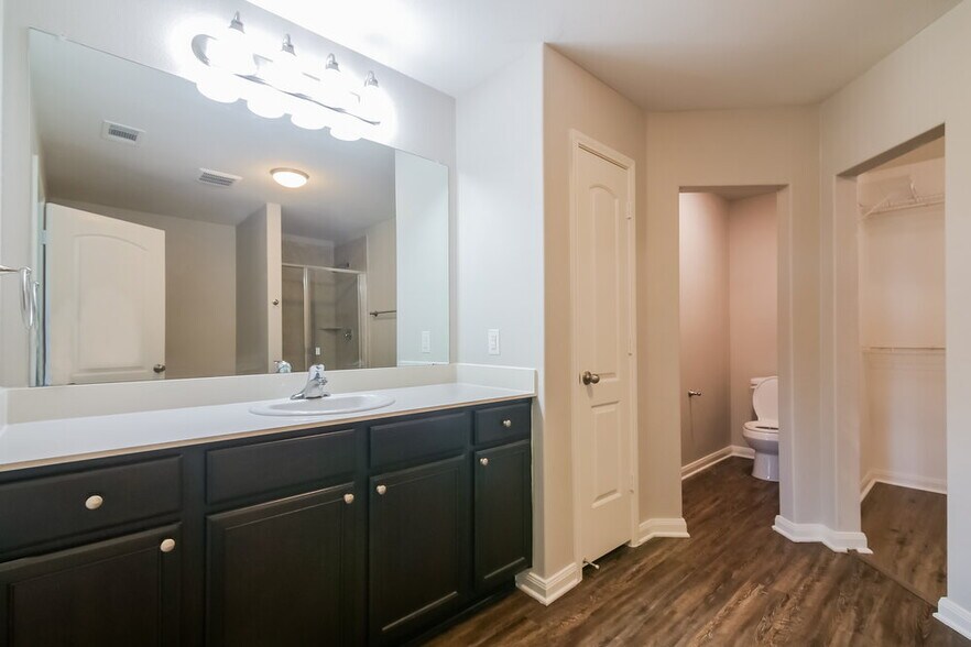 Building Photo - 1516 Millennium Dr