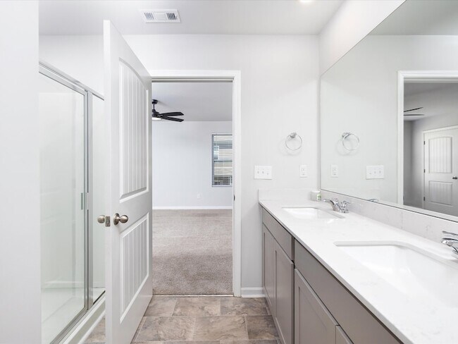 Building Photo - 1416 Walker Wy