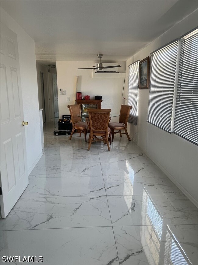 Building Photo - 777 Walkerbilt Rd